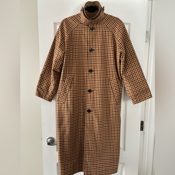Zara Reversible Plaid Trench - Picture 3 of 4
